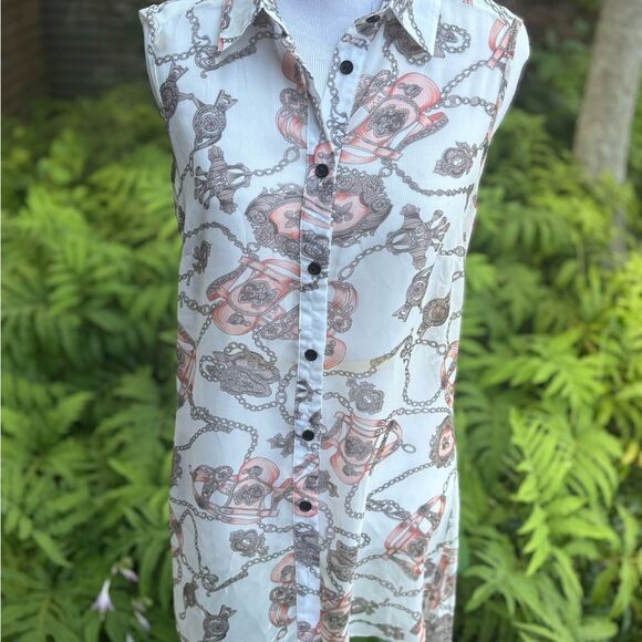 L'ATISTE White and Pink Casual Button Down Shirt - Picture 2 of 7